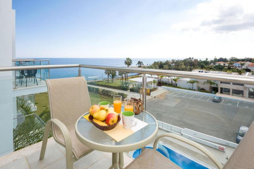 Laila - Coralli Beachfront Apartment 프로타라스 외부 사진