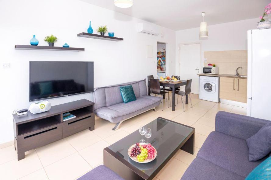 Laila - Coralli Beachfront Apartment 프로타라스 외부 사진