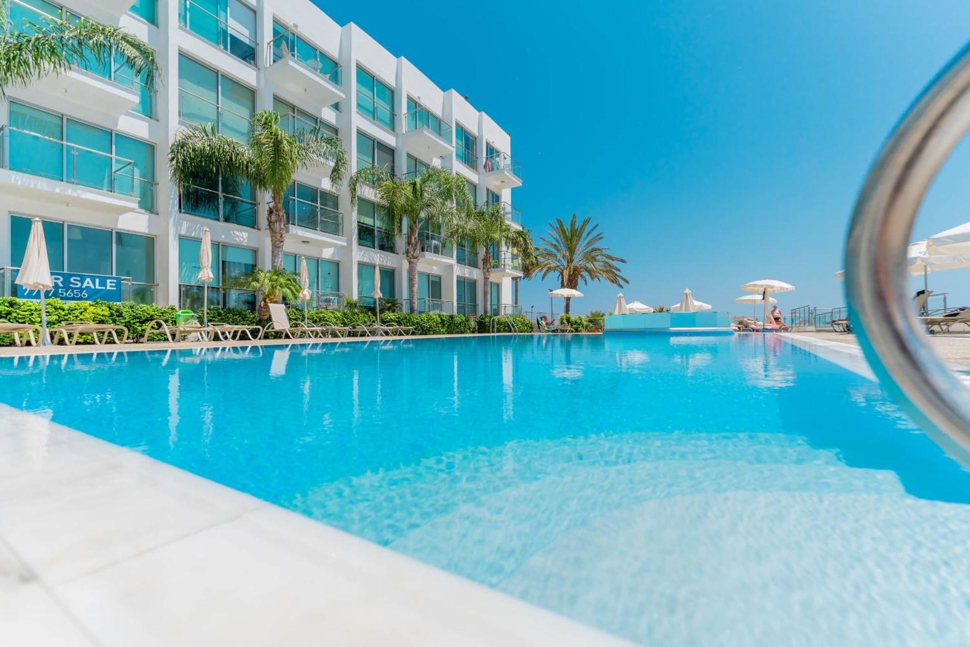 Laila - Coralli Beachfront Apartment 프로타라스 외부 사진